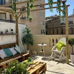 Albergue On, Sliema